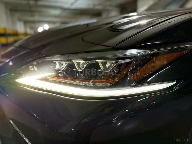 Lexus ES 300h 2020, 100,000 km - 2.5 l - Bakı