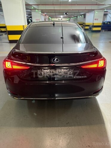 Lexus ES 300h 2020, 100,000 km - 2.5 l - Bakı