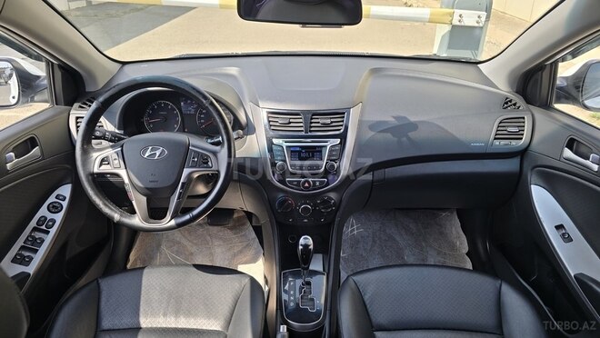 Hyundai Accent 2015, 110,000 km - 1.4 л - Bakı