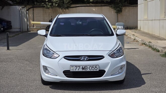 Hyundai Accent 2015, 110,000 km - 1.4 л - Bakı
