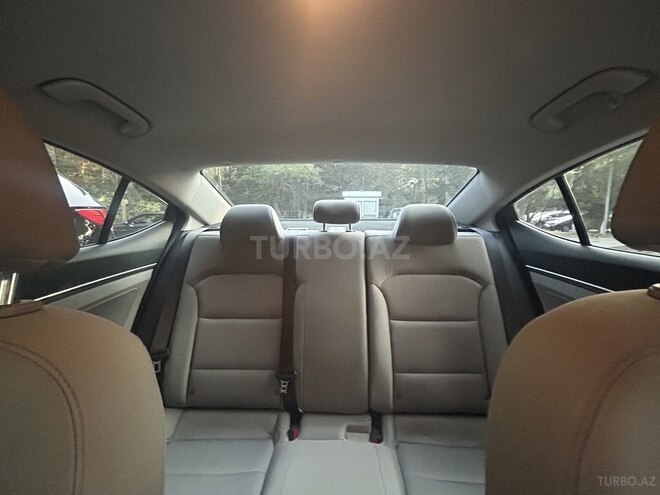 Hyundai Elantra 2016, 119,896 km - 2.0 л - Sumqayıt