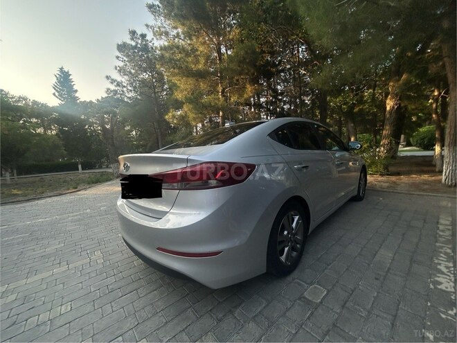 Hyundai Elantra 2016, 119,896 km - 2.0 л - Sumqayıt