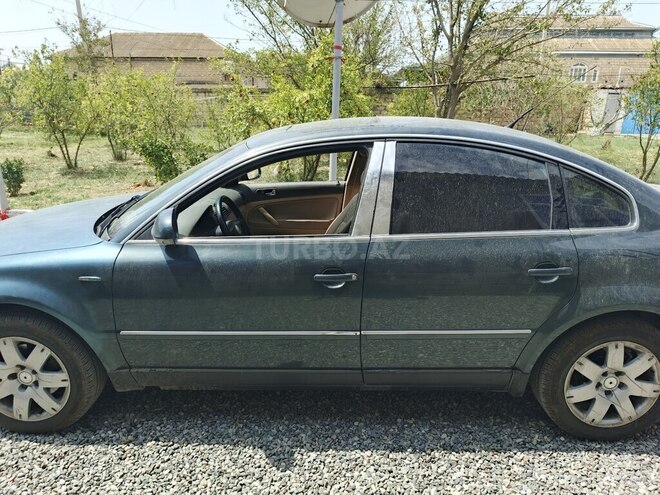 Volkswagen Passat 2004, 560,650 km - 1.8 l - Hacıqabul