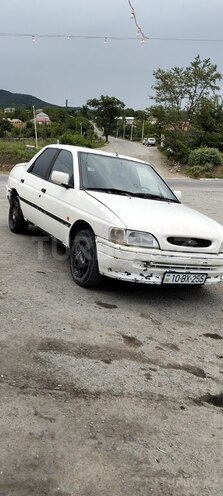 Ford Escort 1995, 374,161 km - 1.6 l - İsmayıllı