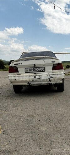 Ford Escort 1995, 374,161 km - 1.6 l - İsmayıllı