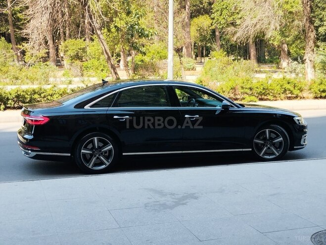 Audi A8 2021, 130,000 km - 3.0 l - Bakı