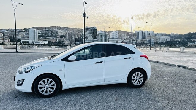 Hyundai i30 2015, 178,000 km - 1.4 l - Bakı