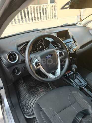 Ford Fiesta 2019, 137,000 km - 1.6 l - Bakı