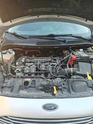 Ford Fiesta 2019, 137,000 km - 1.6 l - Bakı