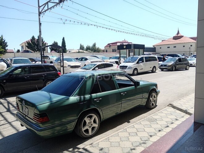 Mercedes E 300 1995, 360,000 km - 3.0 л - Sumqayıt