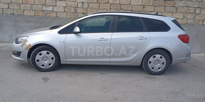 Opel Astra 2014, 48,000 km - 2.0 l - Astara