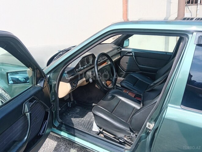 Mercedes E 300 1995, 360,000 km - 3.0 л - Sumqayıt