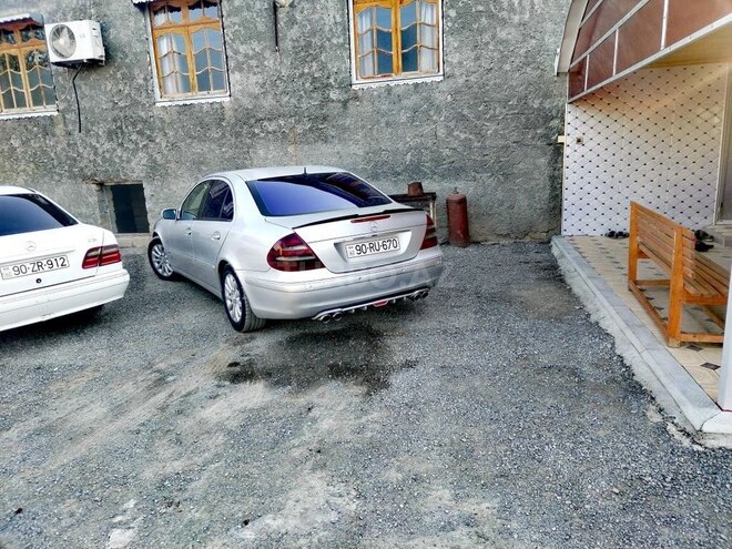 Mercedes E 270 2002, 85,746 km - 2.7 l - Ağdam