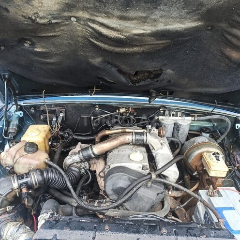 GAZ 3110 2002, 300,000 km - 2.4 l - Hacıqabul