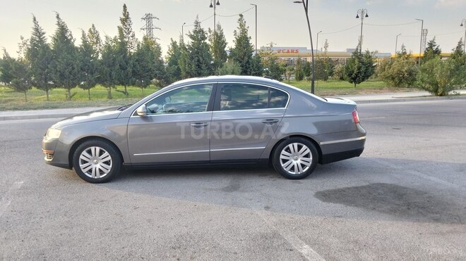 Volkswagen Passat 2005, 330,825 km - 2.0 l - Sumqayıt