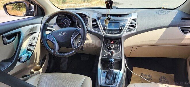 Hyundai Elantra 2015, 293,000 km - 1.8 л - Bakı