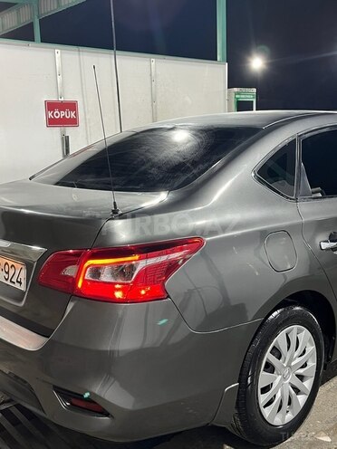 Nissan Sentra 2018, 230,000 km - 1.8 л - Bakı