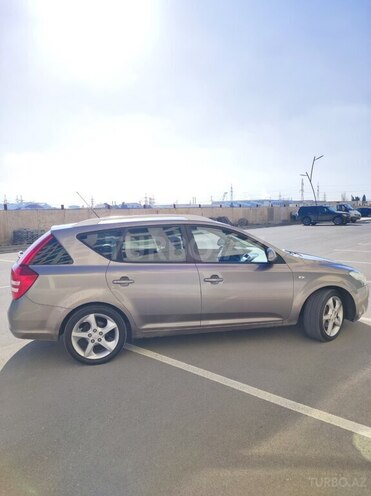 Kia  2008, 315,000 km - 1.6 л - Bakı