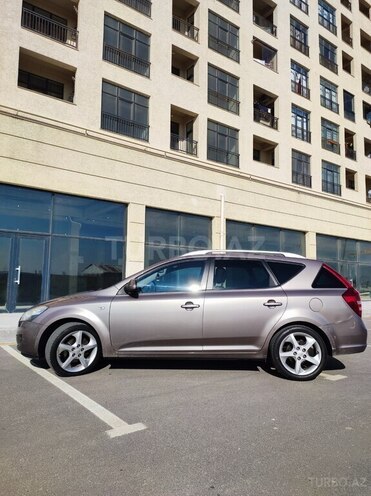 Kia  2008, 315,000 km - 1.6 л - Bakı