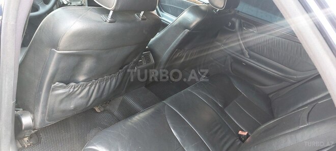 Mercedes E 270 2000, 229,000 km - 2.7 l - Bakı