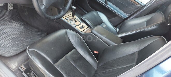 Mercedes E 270 2000, 229,000 km - 2.7 l - Bakı