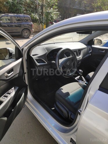 Hyundai Accent 2020, 79,500 km - 1.6 l - Bakı