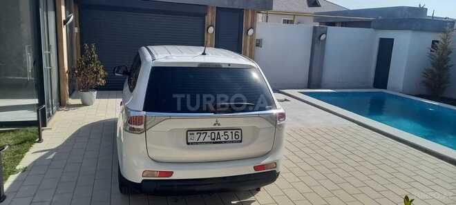 Mitsubishi Outlander 2015, 370,000 km - 3.0 л - Bakı