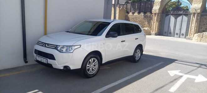 Mitsubishi Outlander 2015, 370,000 km - 3.0 л - Bakı
