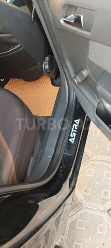 Opel Astra 2009, 264,000 km - 1.4 l - Bakı