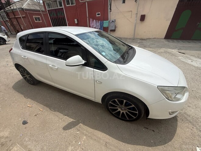 Opel Astra 2009, 138,000 km - 1.4 l - Bakı