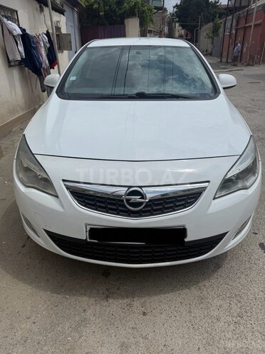 Opel Astra 2009, 138,000 km - 1.4 l - Bakı