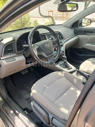 Hyundai Elantra 2017, 133,936 km - 2.0 л - Bakı