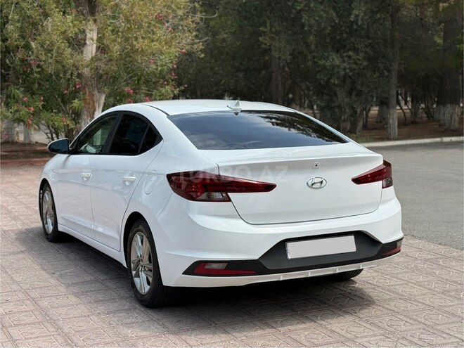 Hyundai Elantra 2019, 114,000 km - 2.0 л - Bakı