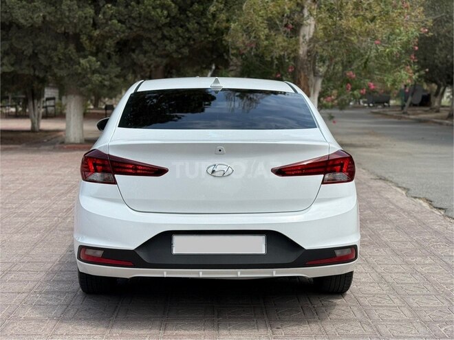 Hyundai Elantra 2019, 114,000 km - 2.0 л - Bakı