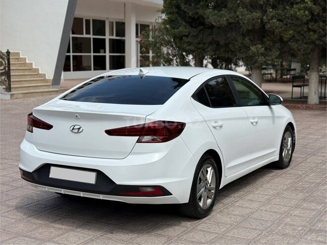 Hyundai Elantra 2019, 114,000 km - 2.0 л - Bakı