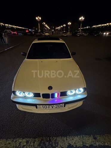BMW 520 1991, 150,000 km - 2.0 l - Gəncə