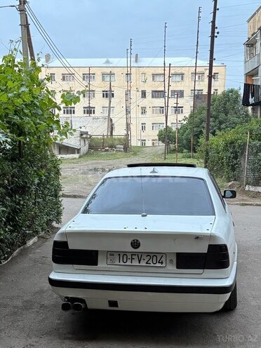 BMW 520 1991, 150,000 km - 2.0 l - Gəncə