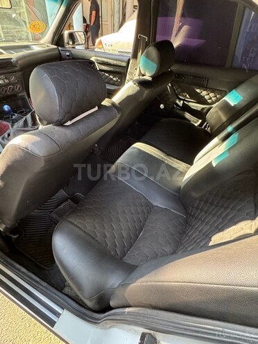 BMW 520 1991, 150,000 km - 2.0 l - Gəncə