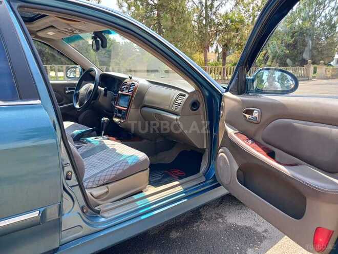 Hyundai Sonata 2004, 305,928 km - 2.4 l - Saatlı