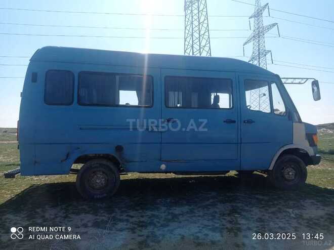 Mercedes 208 D 1991, 300,000 km - 2.5 l - Bakı