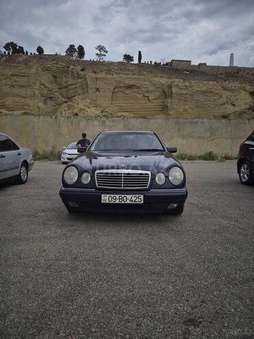 Mercedes E 240 1998, 272,542 km - 2.4 l - Bakı