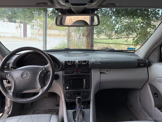 Mercedes C 220 2002, 383,235 km - 2.2 l - Bakı