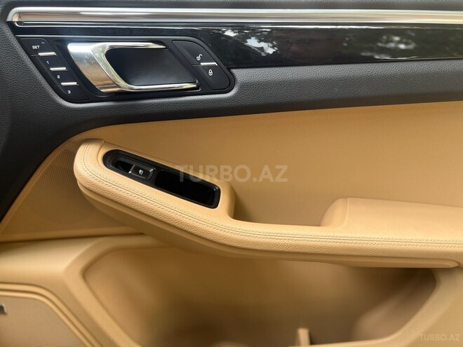 Porsche Macan 2018, 107,000 km - 2.0 л - Bakı