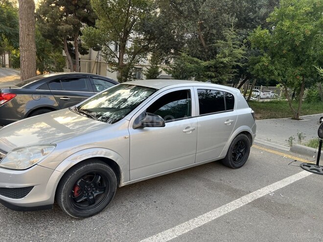 Opel Astra 2009, 383,000 km - 1.3 l - Bakı