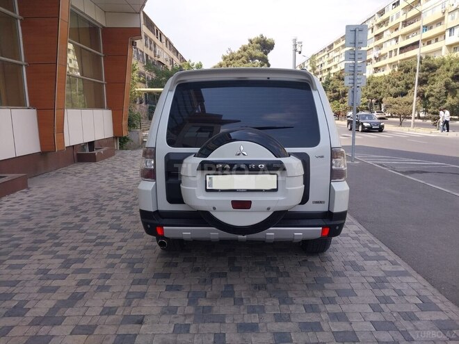 Mitsubishi Pajero 2008, 220,000 km - 3.0 л - Bakı