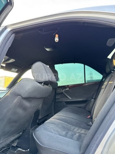 Mercedes E 240 2001, 267,000 km - 2.6 l - Qazax