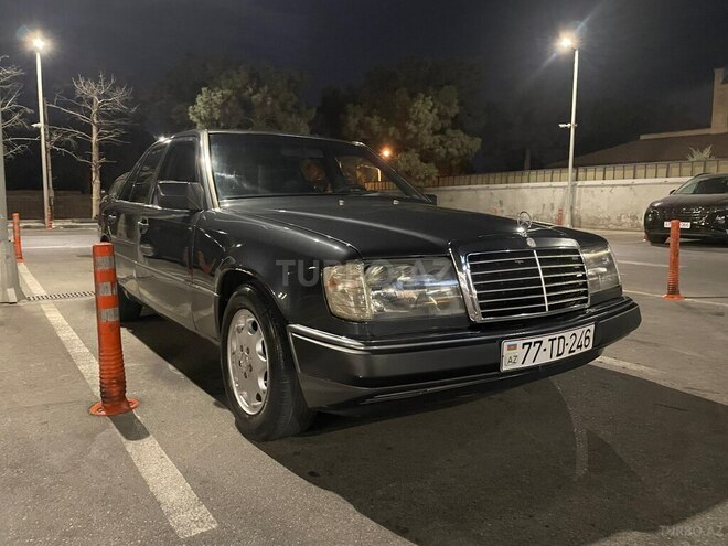 Mercedes E 220 1992, 463,440 km - 2.2 l - Bakı