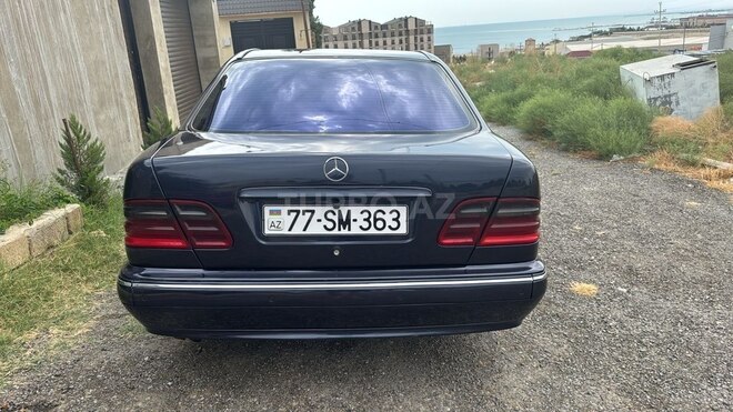Mercedes E 220 1999, 192,000 km - 2.2 l - Bakı