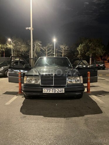 Mercedes E 220 1992, 463,440 km - 2.2 l - Bakı