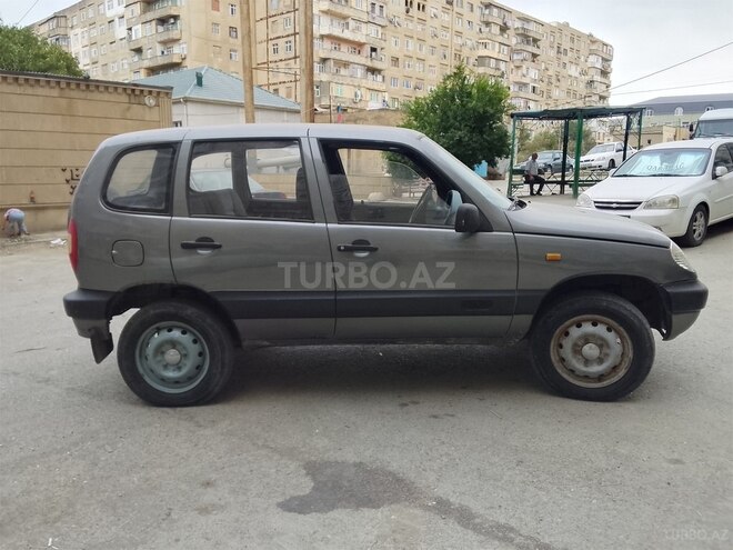 Chevrolet Niva 2004, 220,000 km - 1.7 l - Bakı